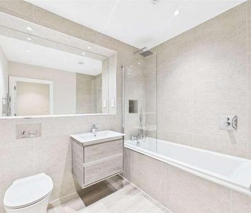 West Street, Maidenhead, Berkshire, SL6 - Photo 1