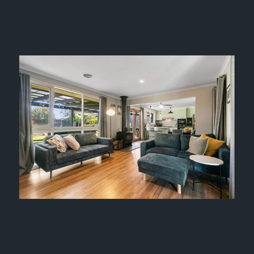 Stylish Home In West End - Photo 1