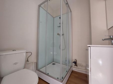 Location Appartement 2 pièces 41m² MONT ST AIGNAN 76130 - Photo 5