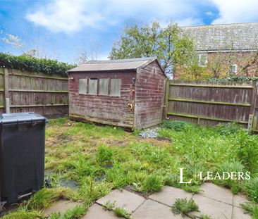 3 bedroom house to rent Faulkner Gardens, Wick, Littlehampton, BN17 - Photo 5