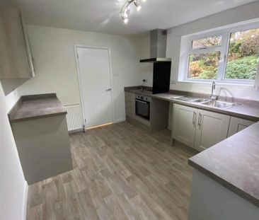 3 bedroom detached bungalow to rent - Photo 1