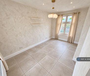 5 bedroom terraced house to rent - Photo 2