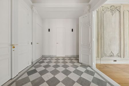 Location Appartement Paris 7 4 Pièces 165.74 m² - Photo 3