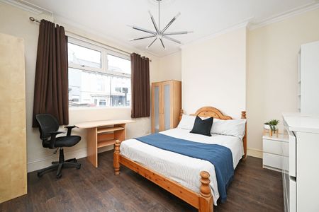 4 bedroom house share to rent - Photo 3