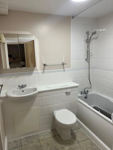 2 Bed Flat, Gean Court, N11 - Photo 3