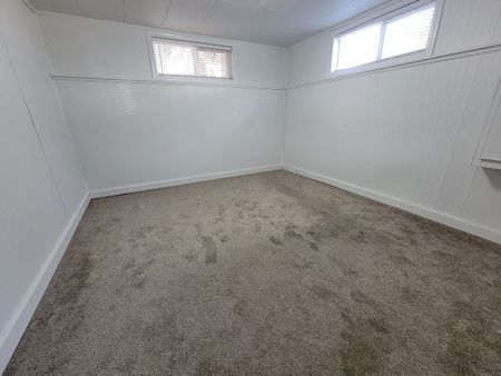 4 Bed Home close to Hospital - Photo 3