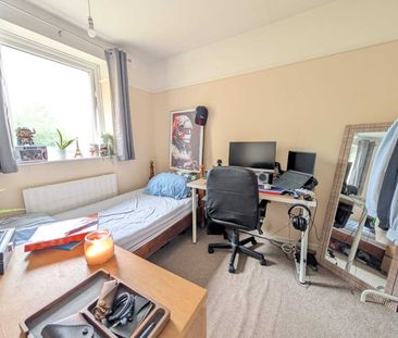 South Park Avenue, Norwich - Photo 4