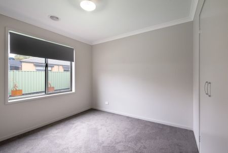 5 Kateesha Court, Campbells Creek - Photo 4