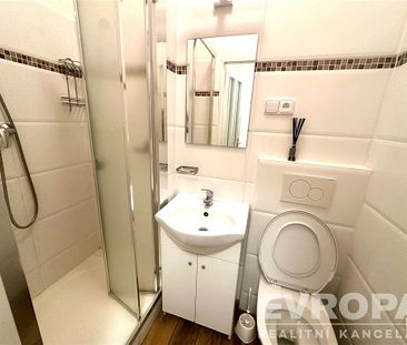 Pronájem bytu 1+kk 10 m² - Photo 2
