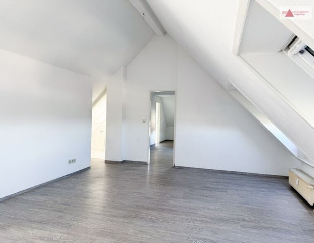 2-Raum mit Balkon, Tiefgarage und Stellplatz! - Photo 1