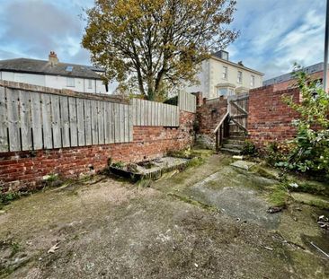 Silverdale Terrace, Gateshead - Photo 1