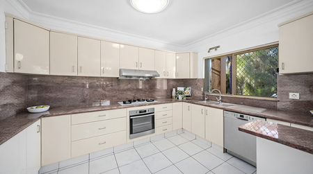 Spacious Family Home in a Convenient Location - Photo 3