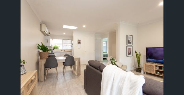 STREET FRONT UNIT - Photo 1