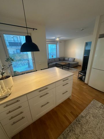 Götalandsvägen, Älvsjö - Photo 2