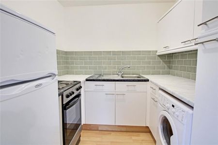 Studio to rent - Photo 5