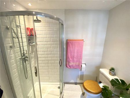 1 bedroom semi-detached house to rent - Photo 5