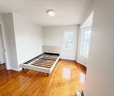 For Lease - 235 Fred Mclaren Boulevard, Markham, Ontario - Photo 4