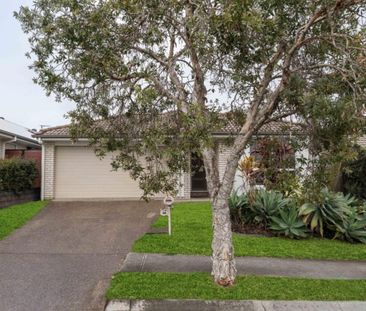 90 Valentine Circuit, Augustine Heights QLD 4300 - House For Rent |... - Photo 3