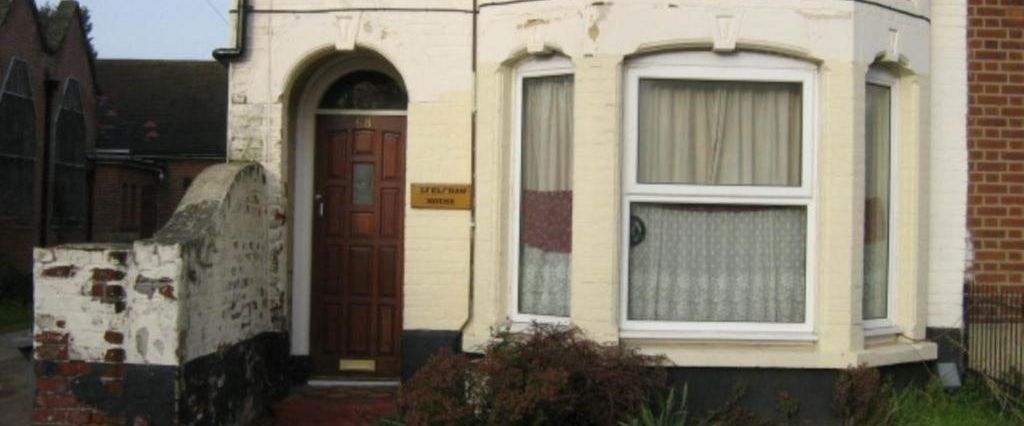 1 bedroom in a house share to rent - Photo 1