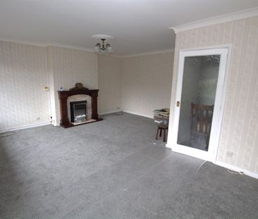 2 bedrooms Bungalow - Semi Detached for Sale - Photo 3