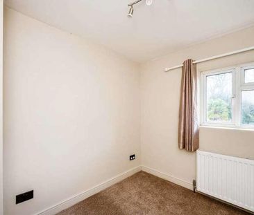 Balmoral Drive, Maybury, GU22 - Photo 6