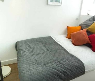 Classic 2 Bed Apartment - Photo 6