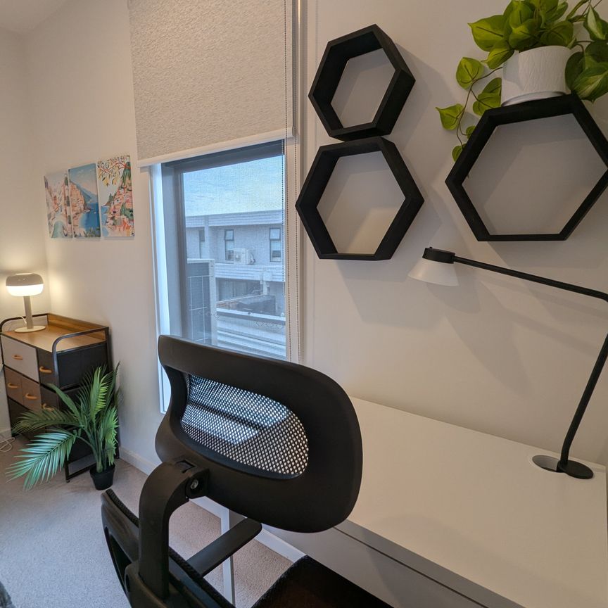 Sunshine North - Photo 1