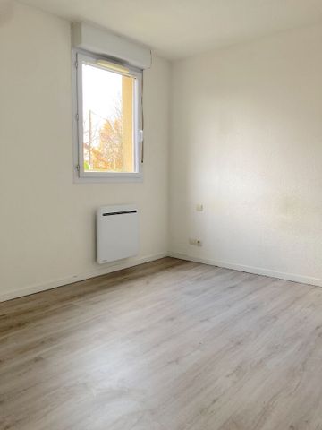 PAMIERS - A LOUER - APPARTEMENT DE TYPE 2 AVEC PLACE DE PARKING PRIVATIVE - Photo 4