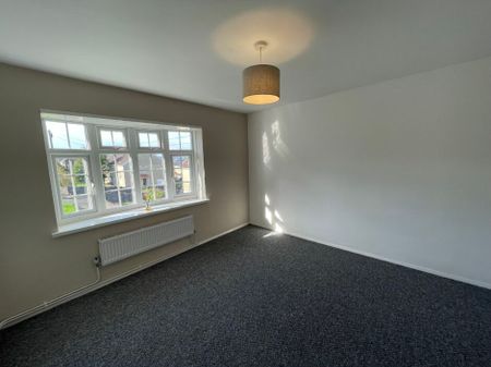 Beacons View, Neath, SA11 - Photo 4