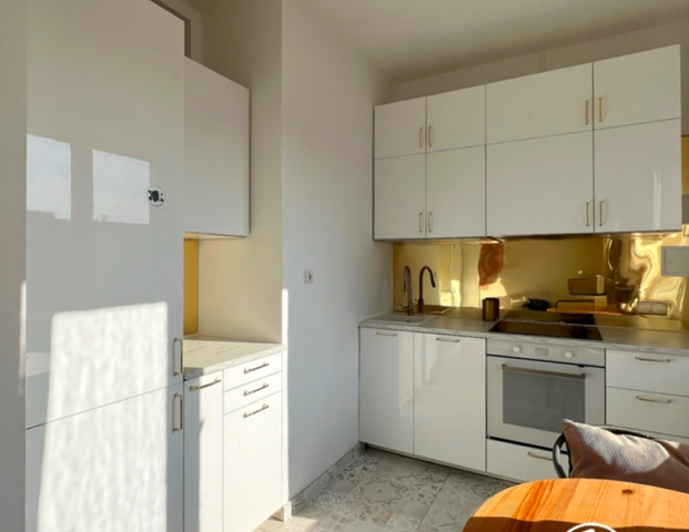 Wunderschönes möbiliertes Apartment in super zentraler Lage - Photo 1