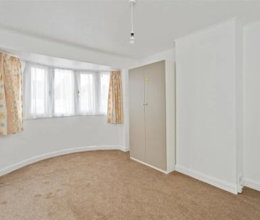 3 bed semi-detached house to rent in Moreton Road, Shirley, Solihull - Photo 5