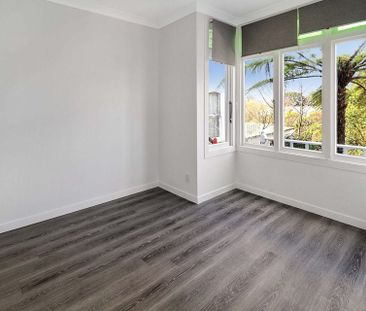 5 bedroom, 2 bath, next to Victoria University - Photo 5