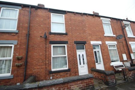 2 bedroom terraced house to rent - Photo 5