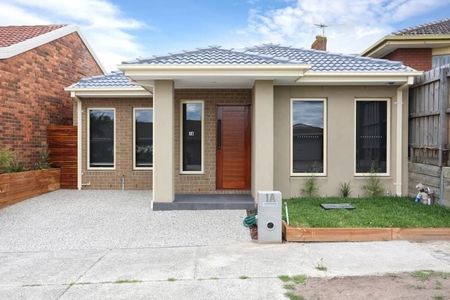 Luxury Style Living & Located in a Prime Position - Photo 5