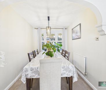 Maidenbower - Photo 3