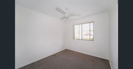 3 BEDROOMS TOWNHOUSE IN DURACK - Photo 3
