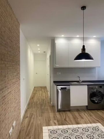 Carrer de Vicent Brull, Valencia, Valencian Community 46011 - Photo 5