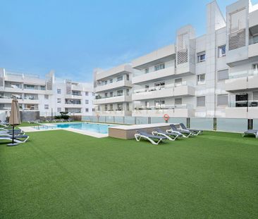 Apartamento de alquiler en Av. Burgos, 26, 29670 San Pedro Alcántar... - Photo 5