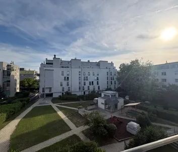 Ab sofort: Zentral begehbare, helle 4-Zimmerwohnung in Grünruhelage - Photo 3