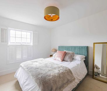 2 bed Terraced for rent - Photo 1