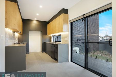 Modern three bedroom townhouse - Photo 3