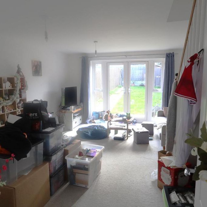 2 bedroom terraced house to rent - Photo 1