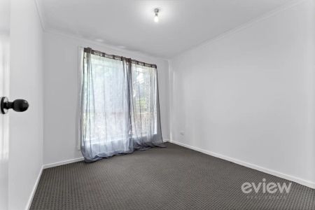 15 Bower Drive, Werribee VIC 3030 - Photo 4