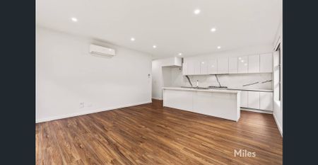 BRAND NEW TOWNHOUSE! - Photo 3