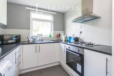 1 bedroom maisonette to rent Lynfield Close, Birmingham, B38 - Photo 3