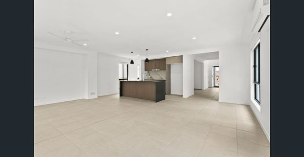 The Grange Estate Executive Homes. - Photo 1