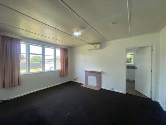 182 Egmont Street,Patea - Photo 1