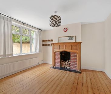 2 bedroom end of terrace house to rent - Photo 5
