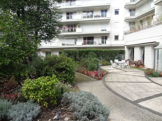 Appartement 2 pièces 50.8m2 BOULOGNE-BILLANCOURT en résidence pour seniors - Photo 1