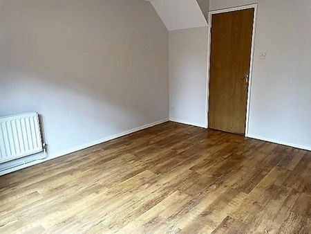 2 bedroom semi-detached house to rent - Photo 5